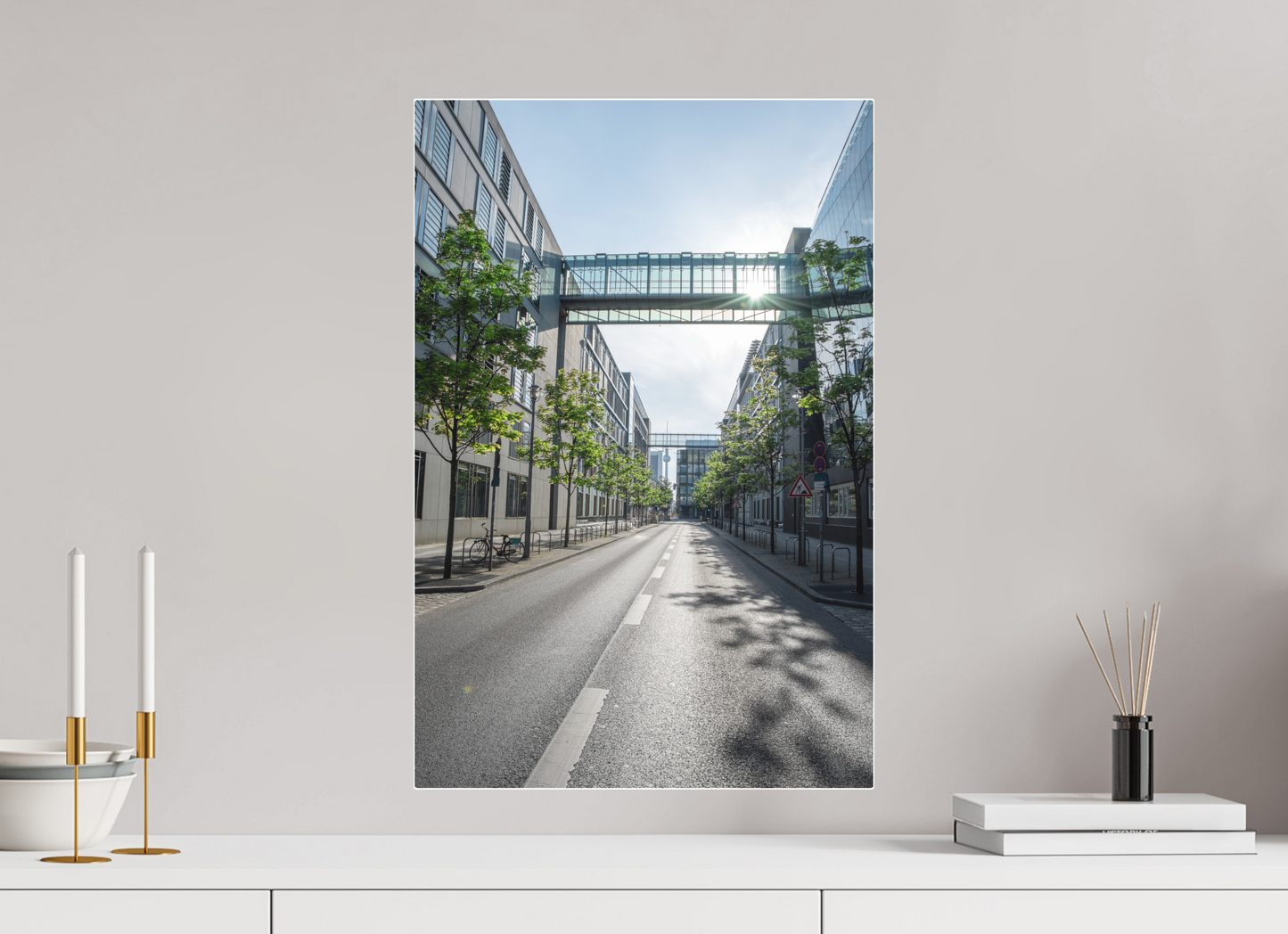 40 x 60 cm, Fine Art Pigmentdruck hinter Acrylglas (glänzend) Berlin Corona Pandemic 4 (2020)
