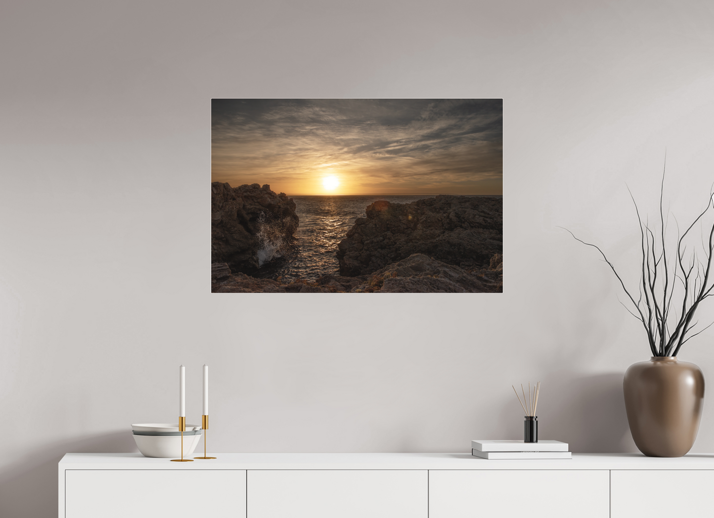 90 x 60 cm, Fine Art Pigmentdruck hinter Acrylglas (glänzend) Sunrise on the South Coast (Mallorca)