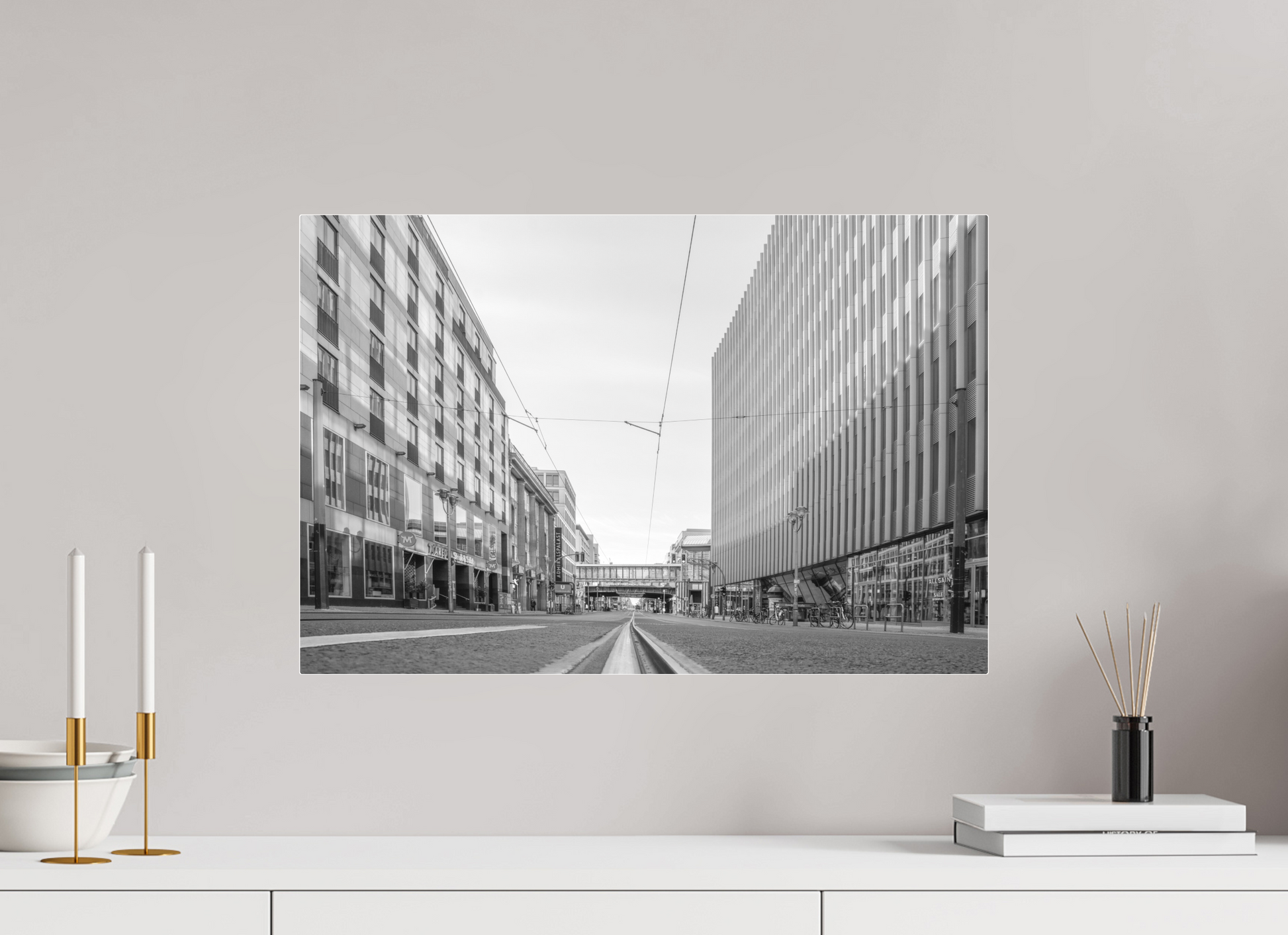 60 x 40 cm, Ilford SW-Abzug hinter Acrylglas SW Berlin Corona Pandemic 3 (2020)